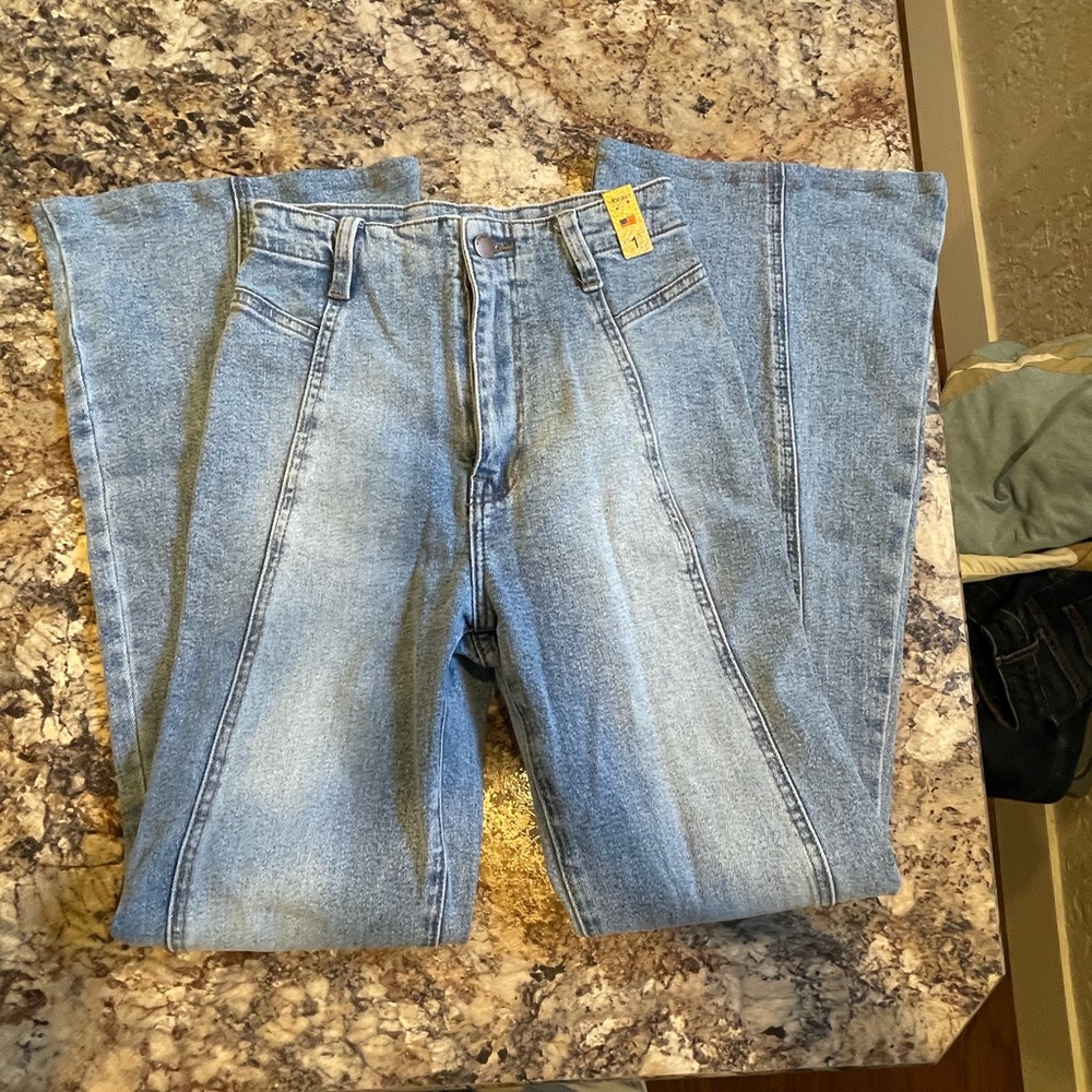 High rise flare Jean with piping
